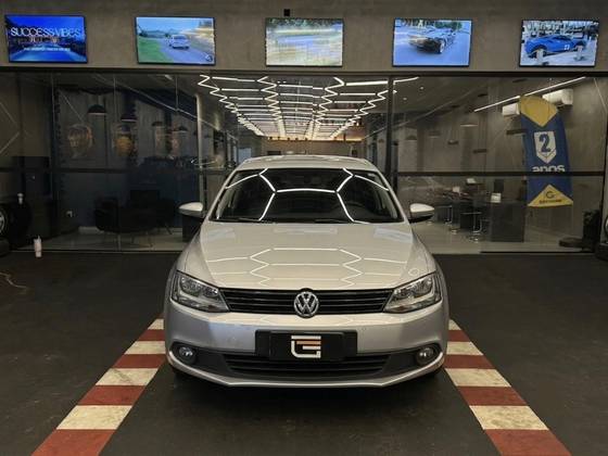 VOLKSWAGEN JETTA 2.0 COMFORTLINE FLEX 4P TIPTRONIC VOLKSWAGEN JETTA 2.0 COMFORTLINE FLEX 4P TIPTRONIC